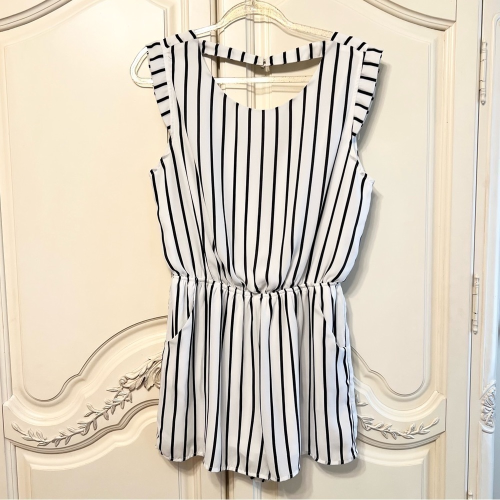 YA Los Angeles Striped Romper with Elastic Waistband, Black & White, Size Large